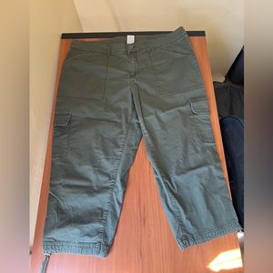 Cargo Capris